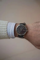 Relógio Masculino Preto Prata Saint Germain Couro 42mm Preto Prata Preto