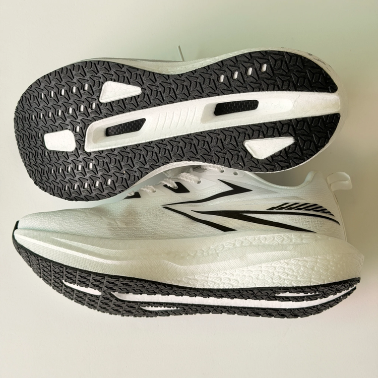Tênis Carbon Flying 5
